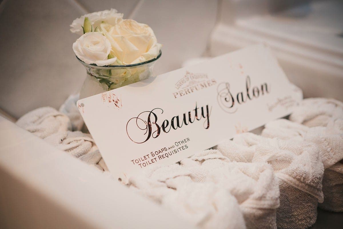 Schild Beauty Salon