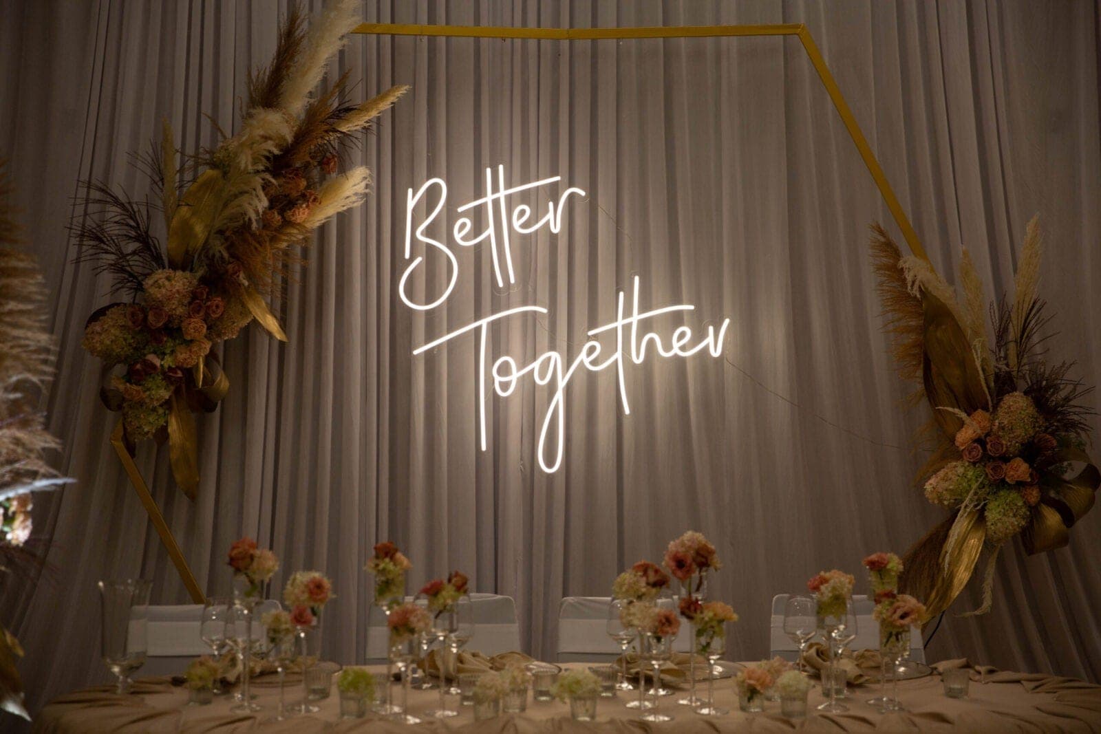 LED Leuchtschild Neon „Better Together“ – Foto 2