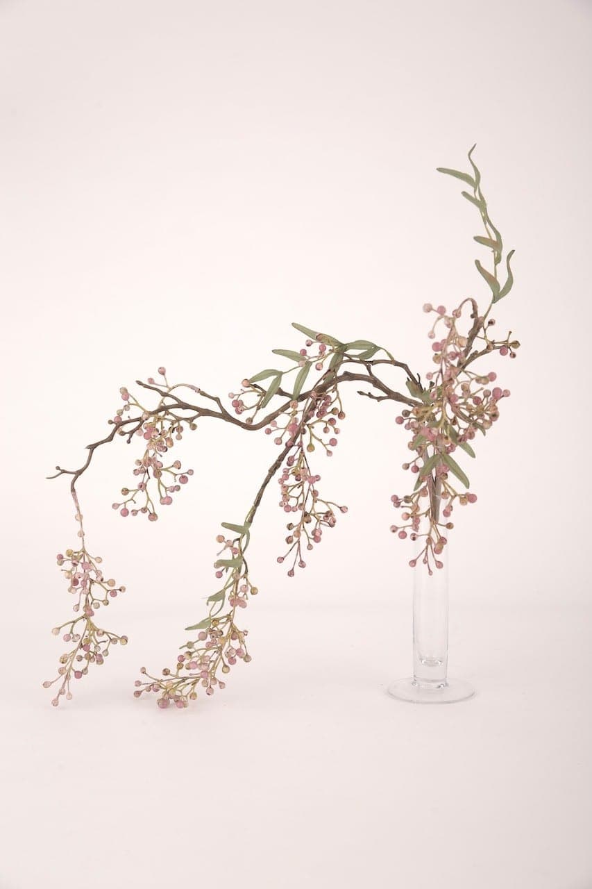 Ast mit hängenden Beeren rosa – Foto 2