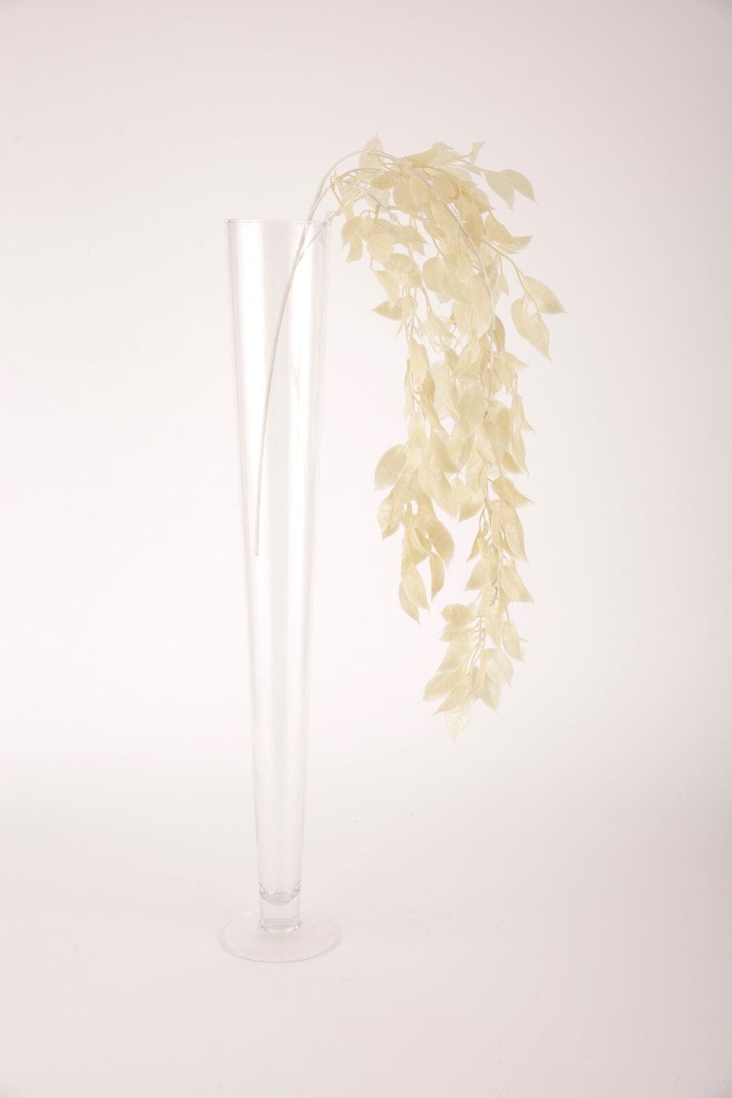 Ast mit Blättern vanille beige
