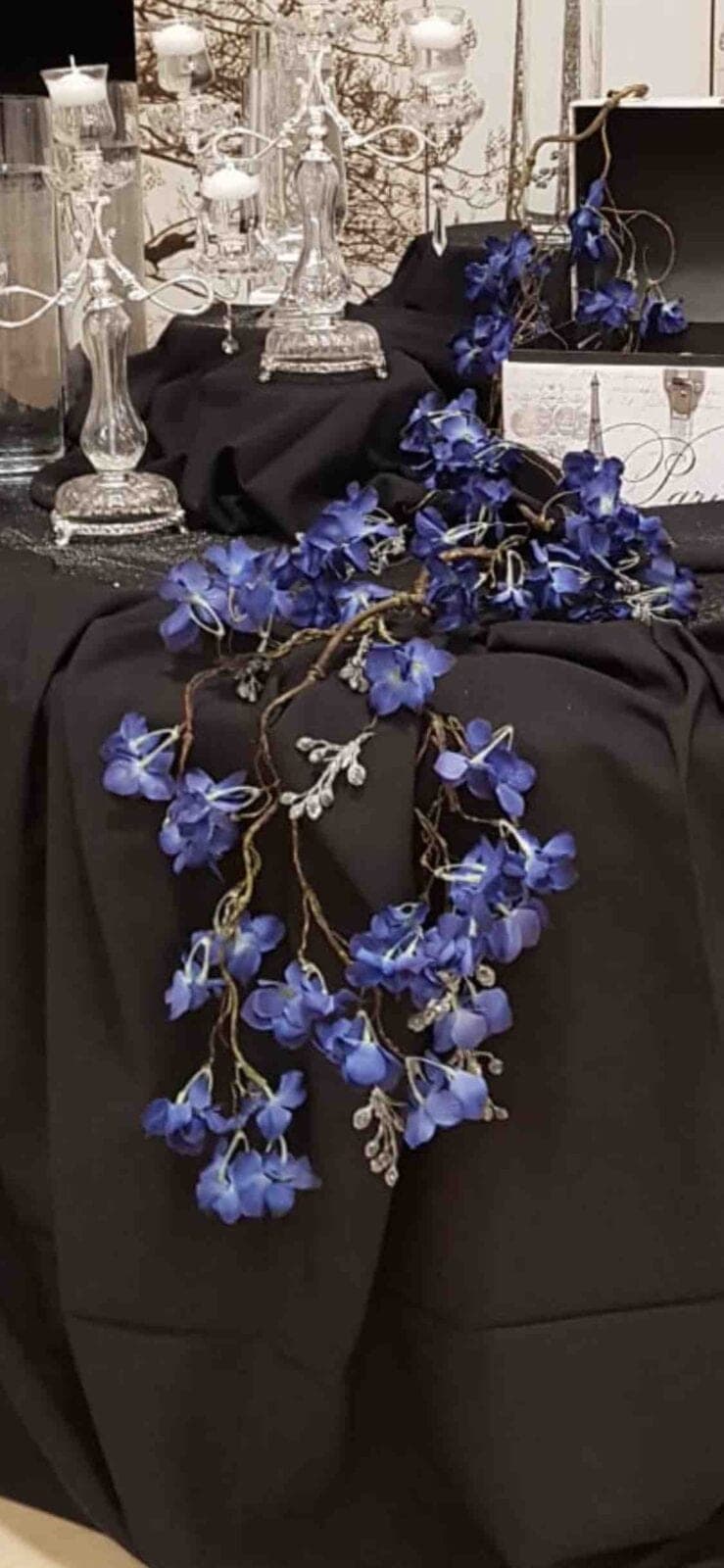 Hortensienblüten Ast dunkelblau