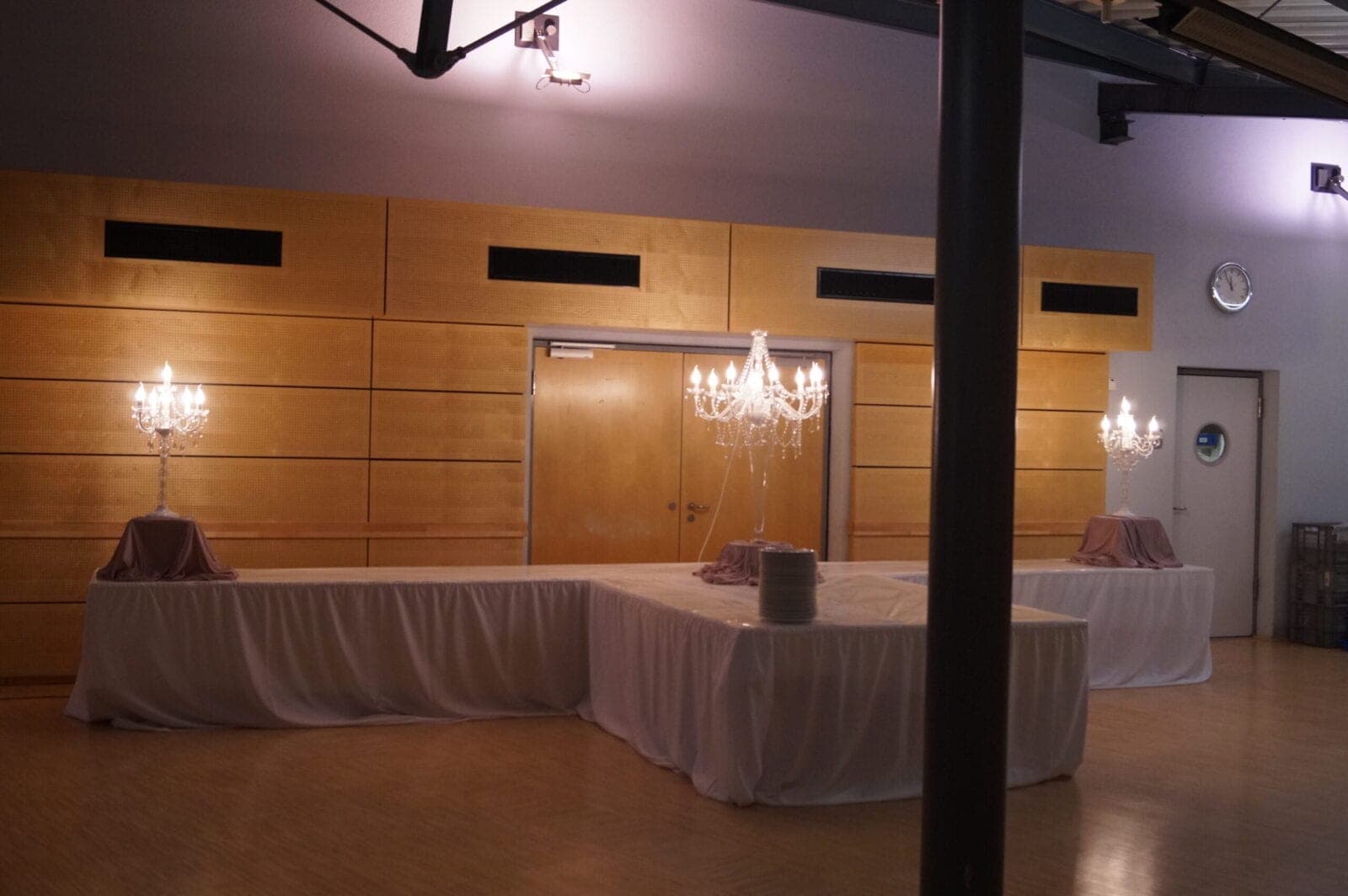 Lampe Lüster Büffetdekoration weiß silber – Foto 5