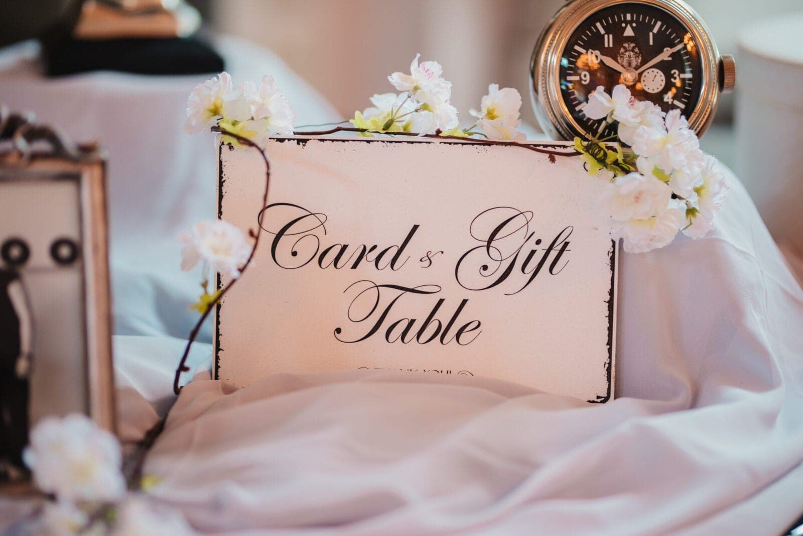 Schild Card & Gift Table