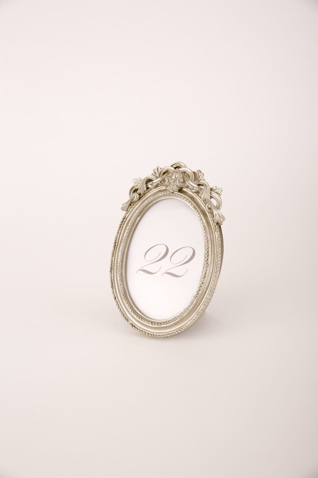 Tischnummer Ornament oval hoch silber – 19,5 cm