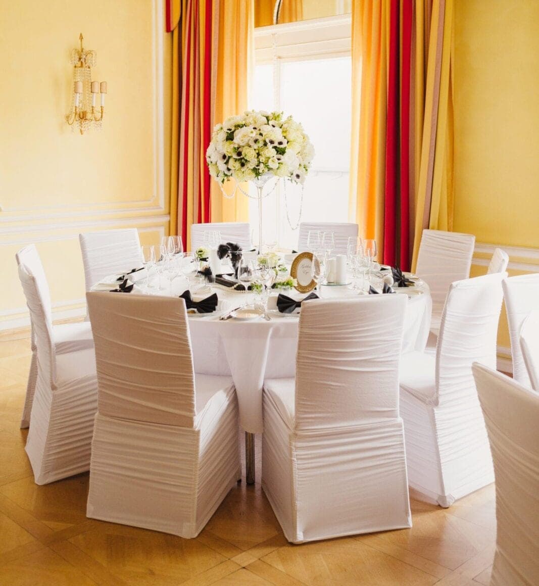 Tischdecke weiß rund – 2,80-3,30 m